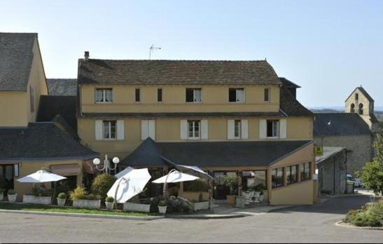 Logis Hôtel de la Tour Masseret Extérieur photo